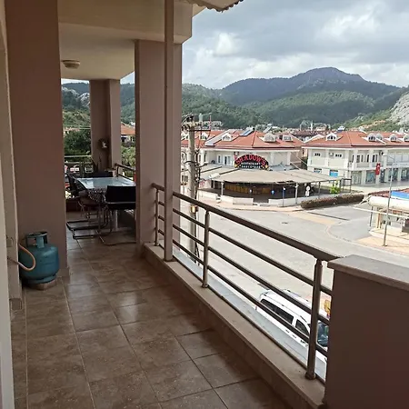Marmaris' Te Doga Manzarali Ev